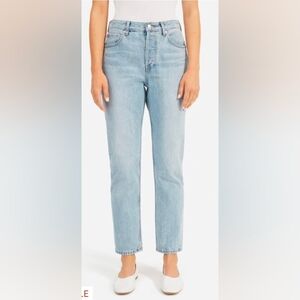 Everlane 90s Cheeky Jean in Vintage Sunbleached Blue (Straight Leg Light Wash)